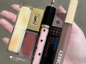 YSL 水蜜桃 86 棕榈，清透奶茶色，温柔甜美，日常百搭